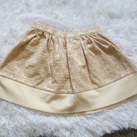 Gymboree Gold Skirt Girls Size 4 New Shimmery - Picture 3 of 5